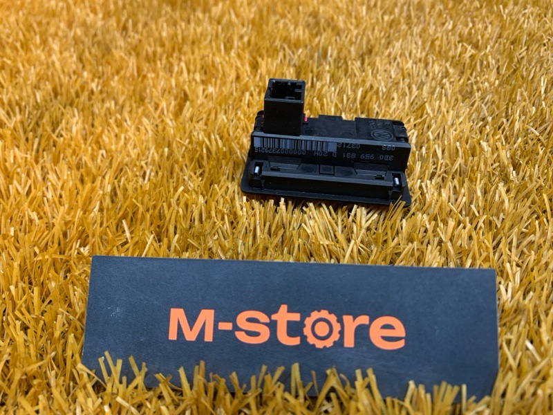 кнопка закрывания багажника, 1000 рублей, Красноярск