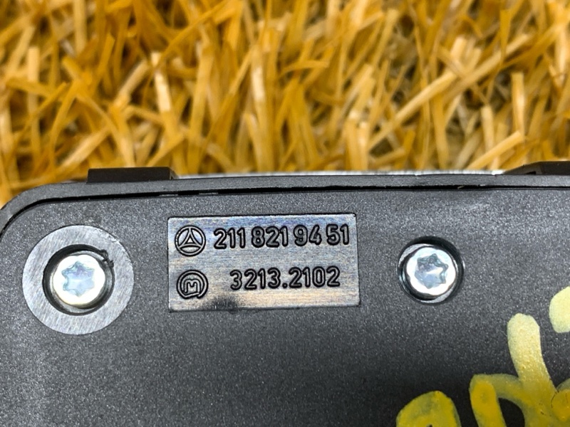 кнопка закрывания багажника, 1000 рублей, Красноярск