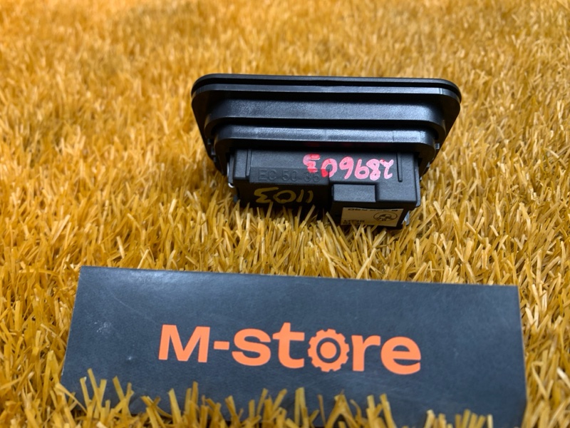 кнопка закрывания багажника, 400 рублей, Красноярск