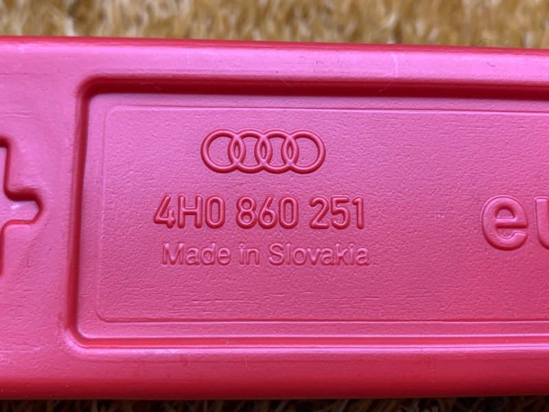 знак аварийной остановки, 1000 рублей, Красноярск