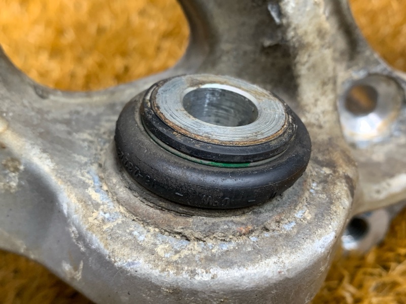 кулак поворотный, 500 рублей, Красноярск