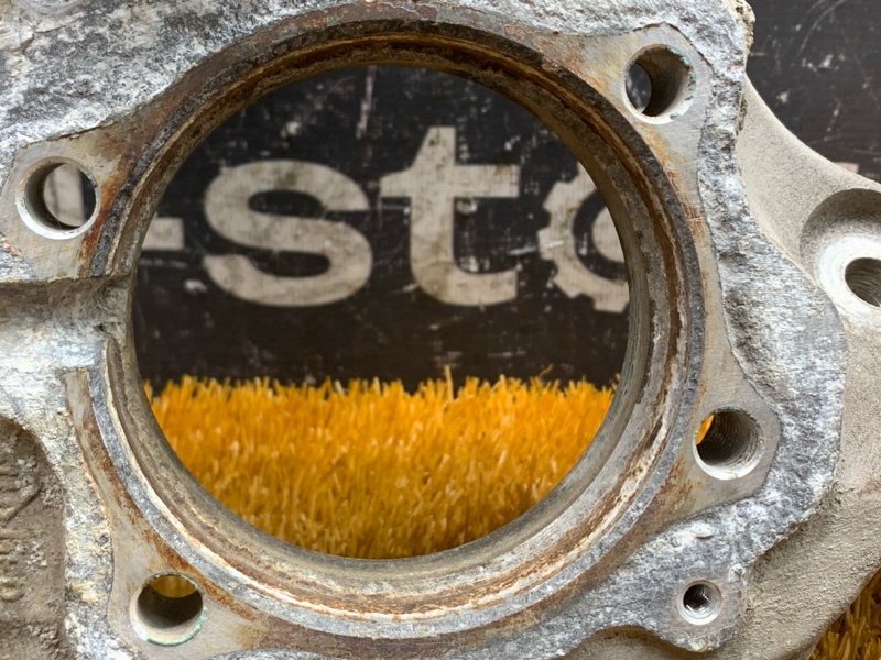 кулак поворотный, 500 рублей, Красноярск