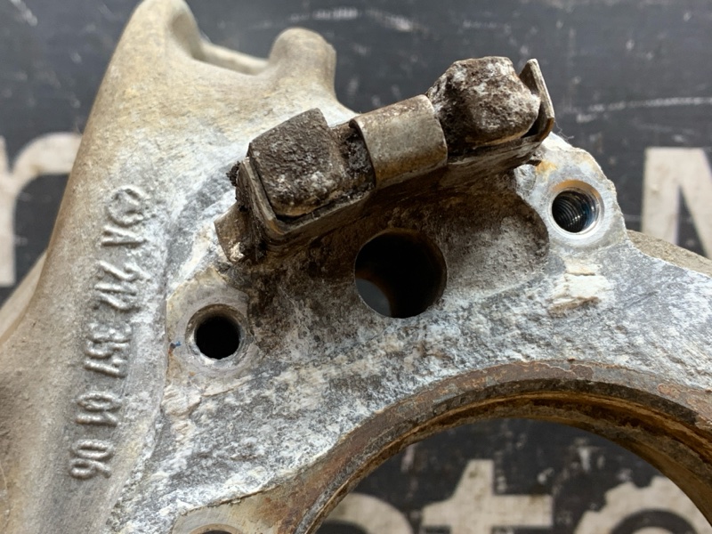 кулак поворотный, 500 рублей, Красноярск