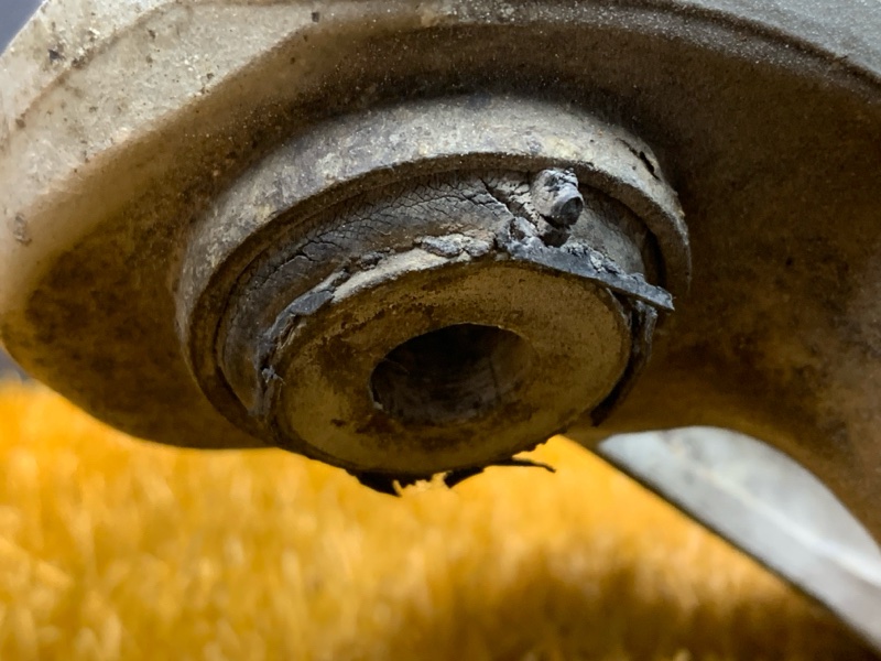 кулак поворотный, 500 рублей, Красноярск