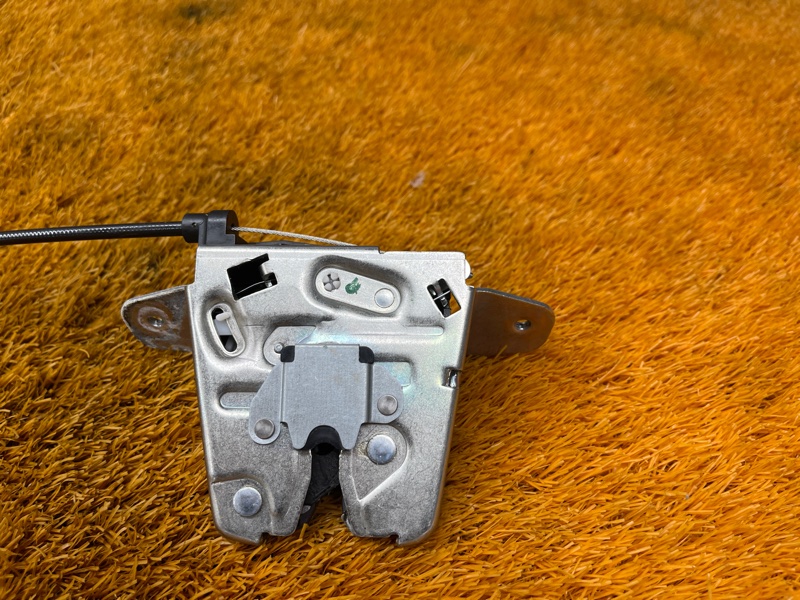 замок багажника, 10000 рублей, Красноярск