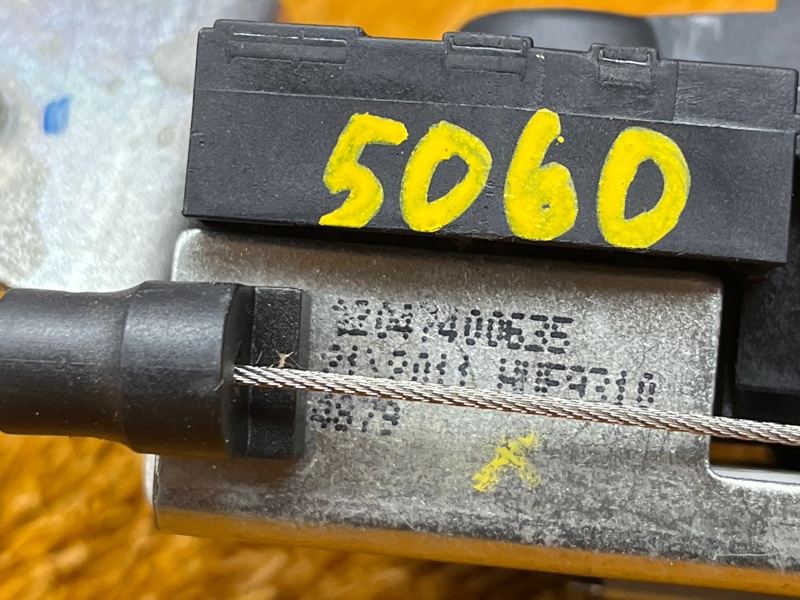 замок багажника, 10000 рублей, Красноярск