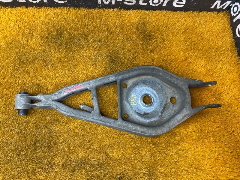 Рычаг подвески верхний, 1000 рублей, Красноярск