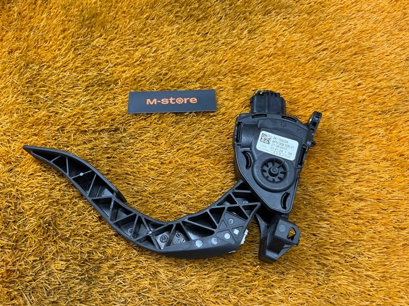 педаль газа, 500 рублей, Красноярск