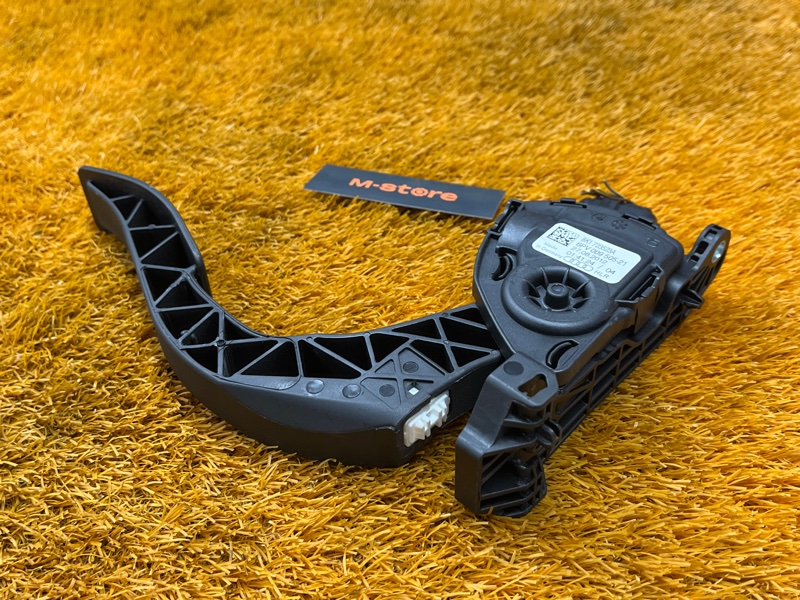 педаль газа, 500 рублей, Красноярск