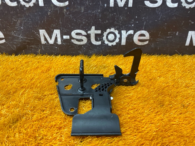 замок капота, 500 рублей, Красноярск