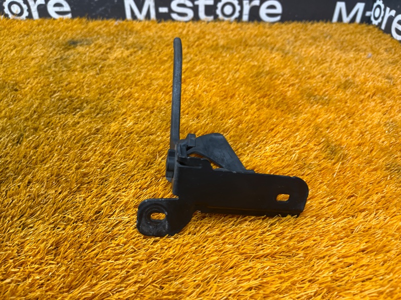 замок капота, 4200 рублей, Красноярск