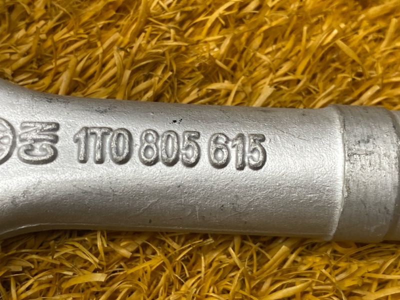 Крюк буксировочный, 1300 рублей, Красноярск