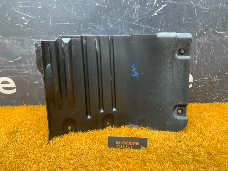 подкрылок, 1500 рублей, Красноярск