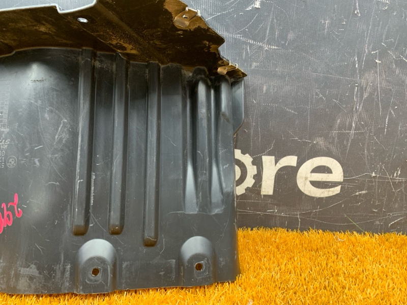 подкрылок, 1500 рублей, Красноярск