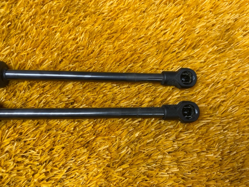 амортизатор багажника, 1000 рублей, Красноярск