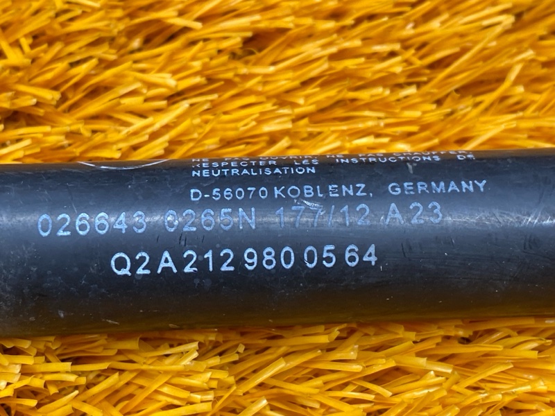 амортизатор капота, 900 рублей, Красноярск