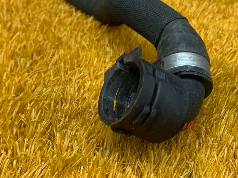 Патрубок системы охлаждения, 1200 рублей, Красноярск