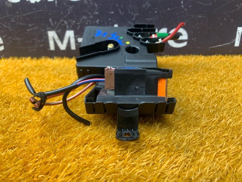 блок предохранителей, 400 рублей, Красноярск