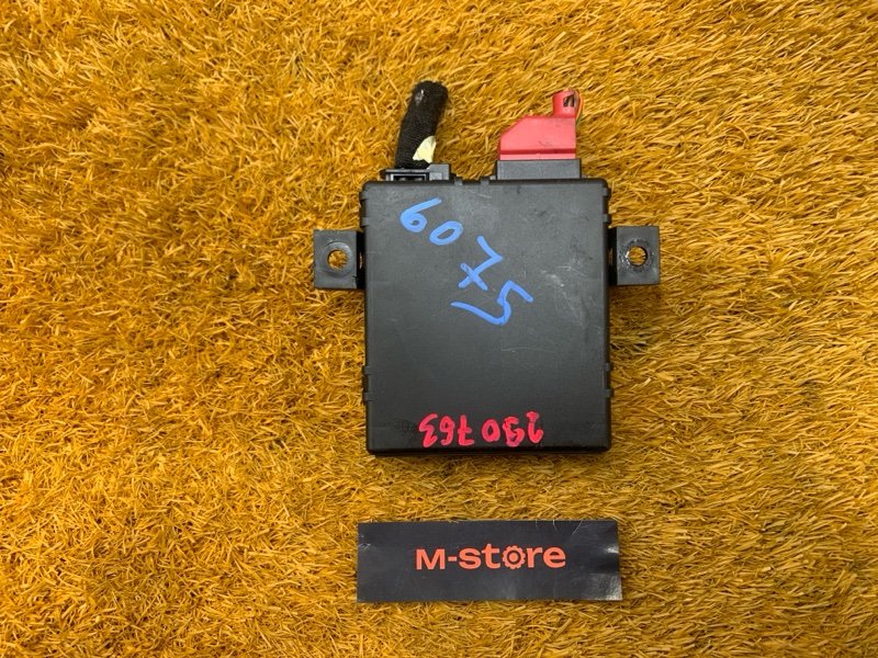 Блок управления давления в шинах, 2000 рублей, Красноярск