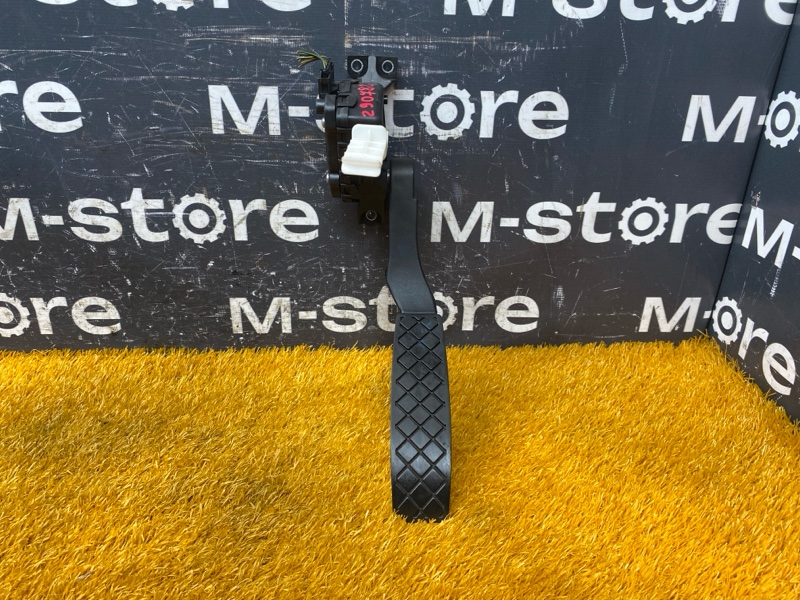 педаль газа, 500 рублей, Красноярск