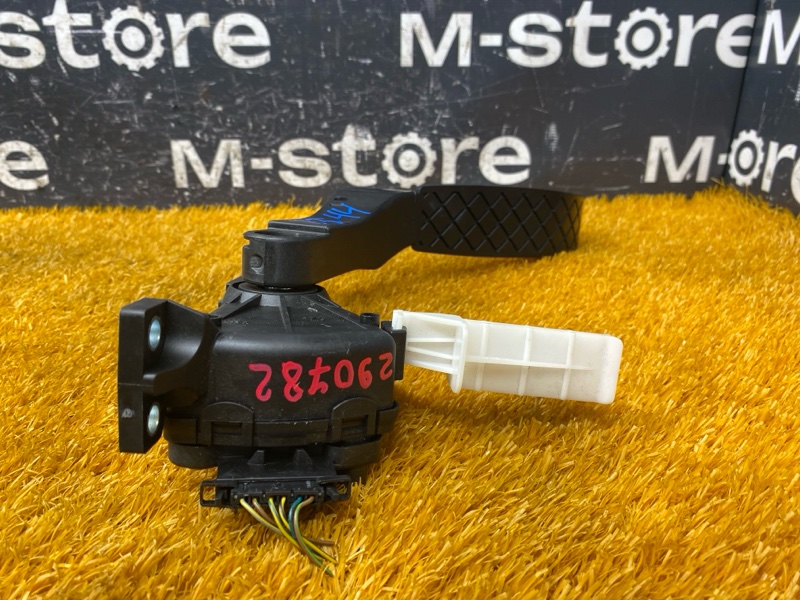 педаль газа, 500 рублей, Красноярск