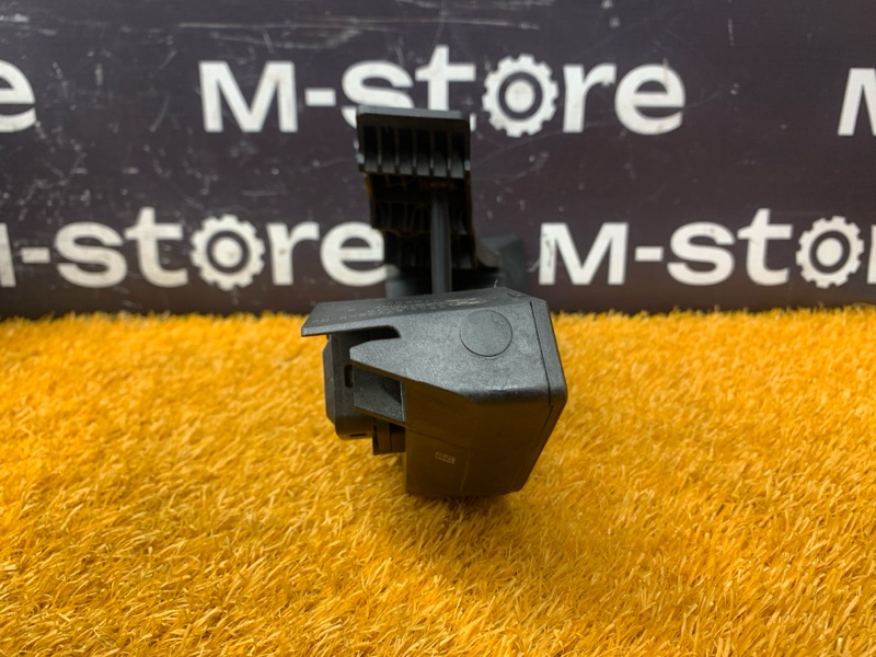 педаль газа, 500 рублей, Красноярск