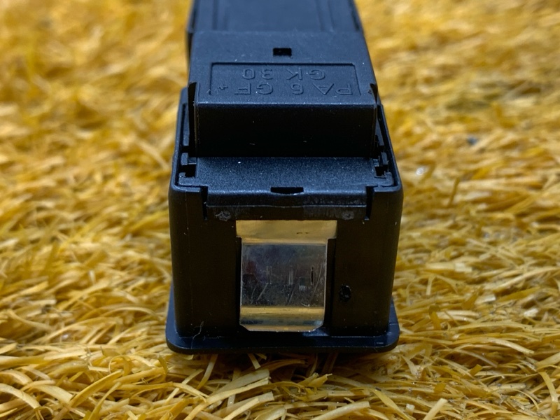 Кнопка люка, 500 рублей, Красноярск