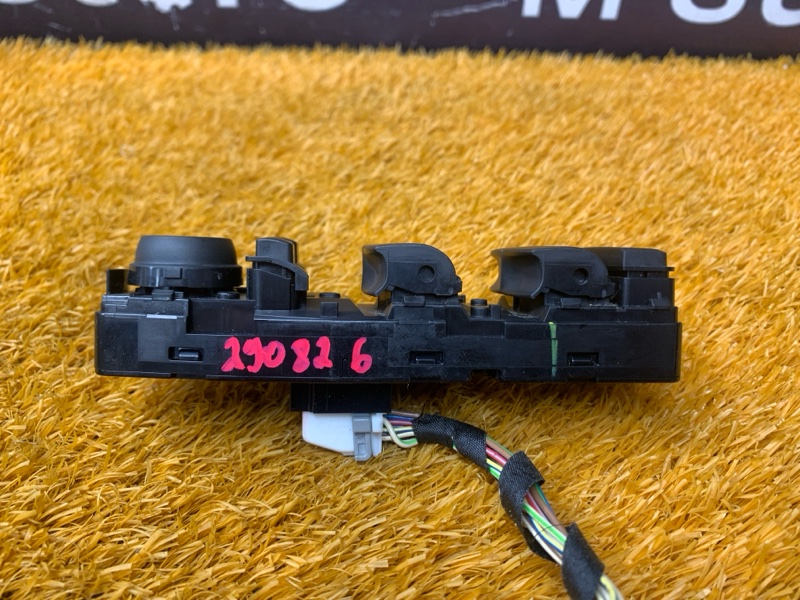 Блок управления стеклоподъемниками, 1000 рублей, Красноярск