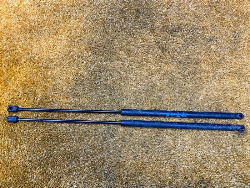 амортизатор капота, 1000 рублей, Красноярск