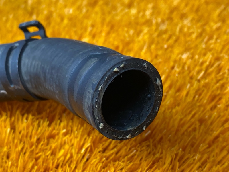 Патрубок системы охлаждения, 500 рублей, Красноярск