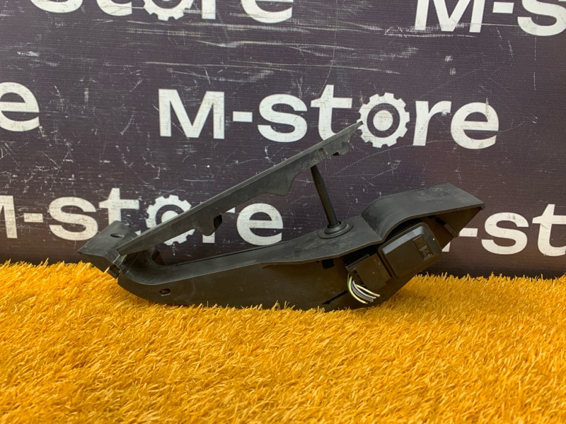 педаль газа, 500 рублей, Красноярск