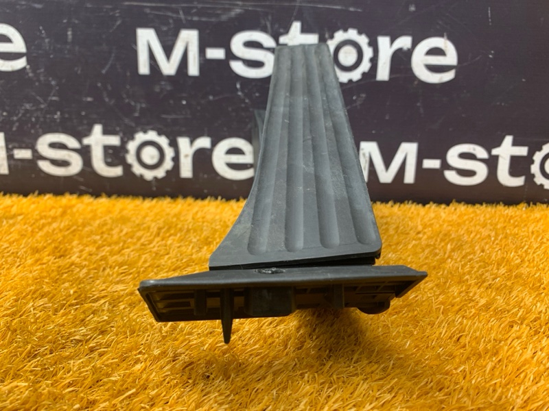 педаль газа, 500 рублей, Красноярск