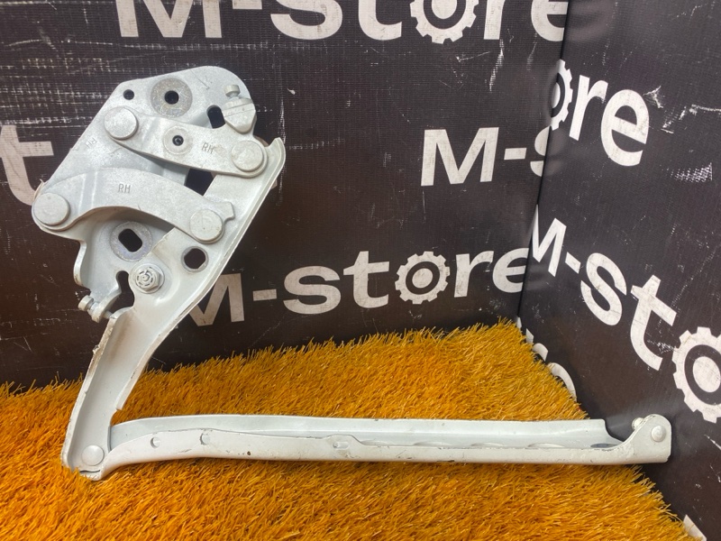 петля капота, 800 рублей, Красноярск