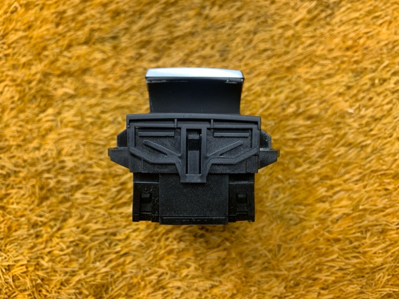 Кнопка стояночного тормоза, 500 рублей, Красноярск