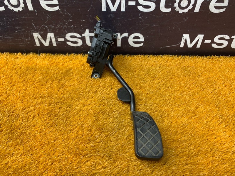 педаль газа, 400 рублей, Красноярск