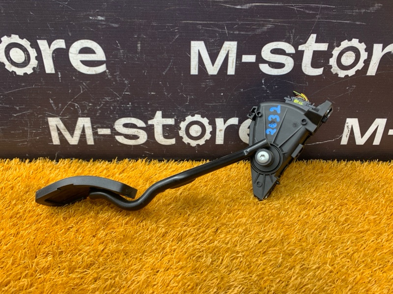 педаль газа, 400 рублей, Красноярск