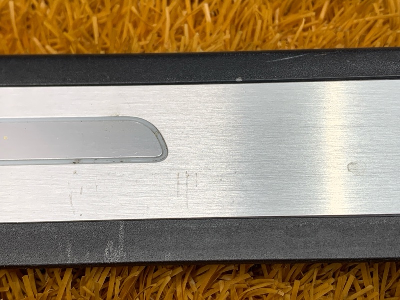 Накладка на порог салона, 3000 рублей, Красноярск