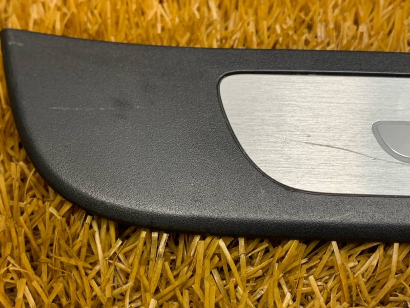 Накладка на порог салона, 3000 рублей, Красноярск