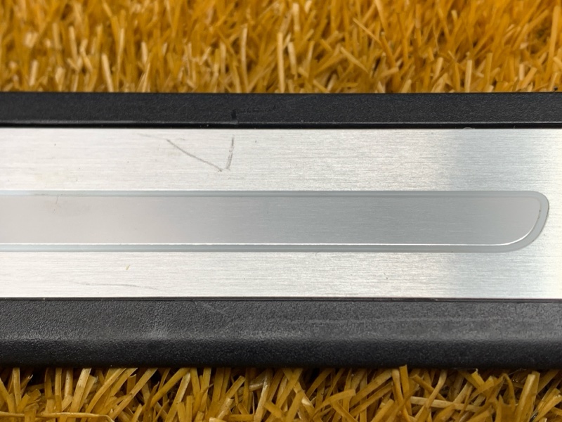 Накладка на порог салона, 3000 рублей, Красноярск