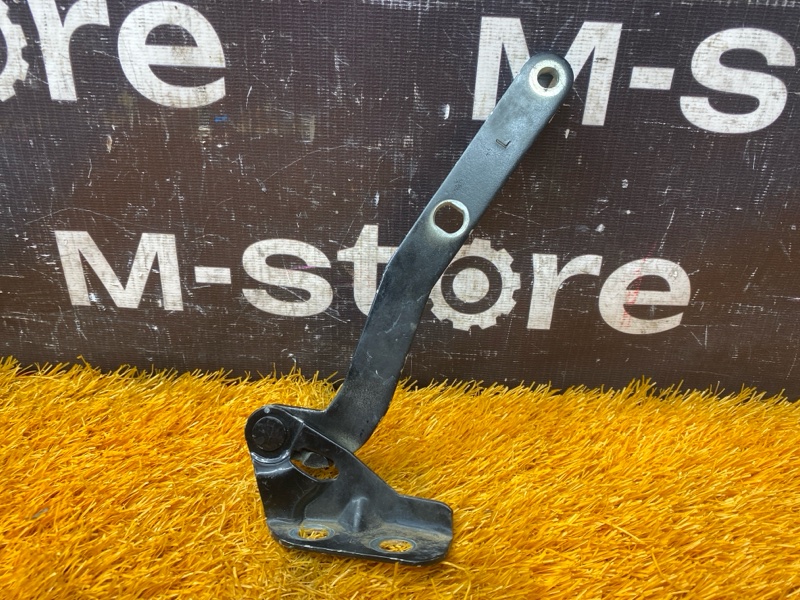 петля капота, 1000 рублей, Красноярск