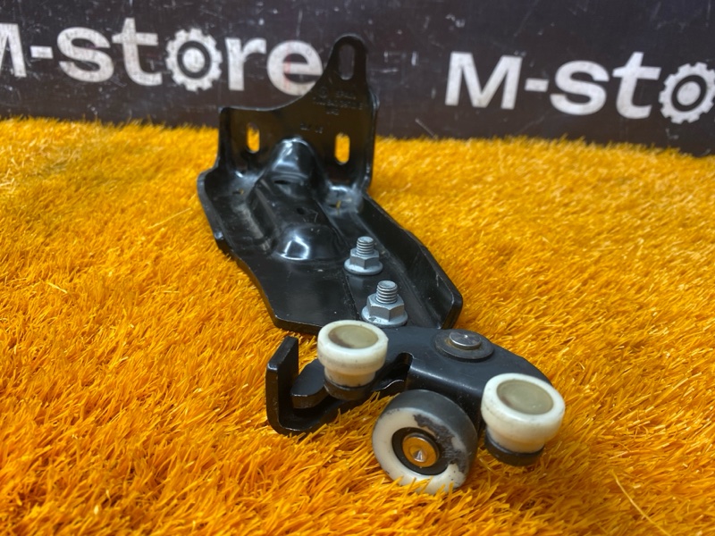 Ролик двери сдвижной, 6000 рублей, Красноярск