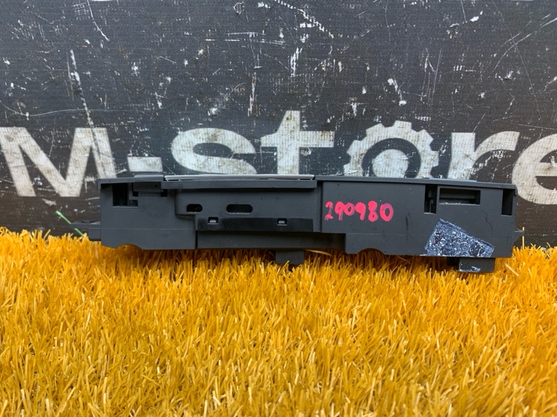 кнопка выбора режима АКПП, 800 рублей, Красноярск