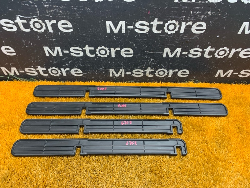 обшивка багажника, 2000 рублей, Красноярск