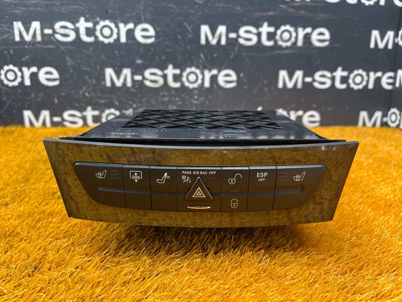 Блок кнопок (подогрев сидений), 900 рублей, Красноярск