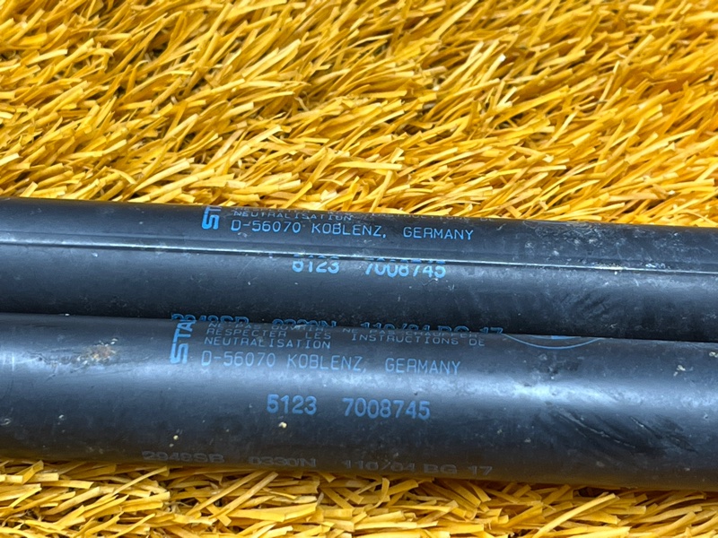 амортизатор капота, 1500 рублей, Красноярск