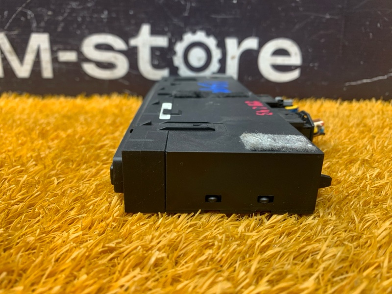 блок управления подогревом сидений, 2000 рублей, Красноярск