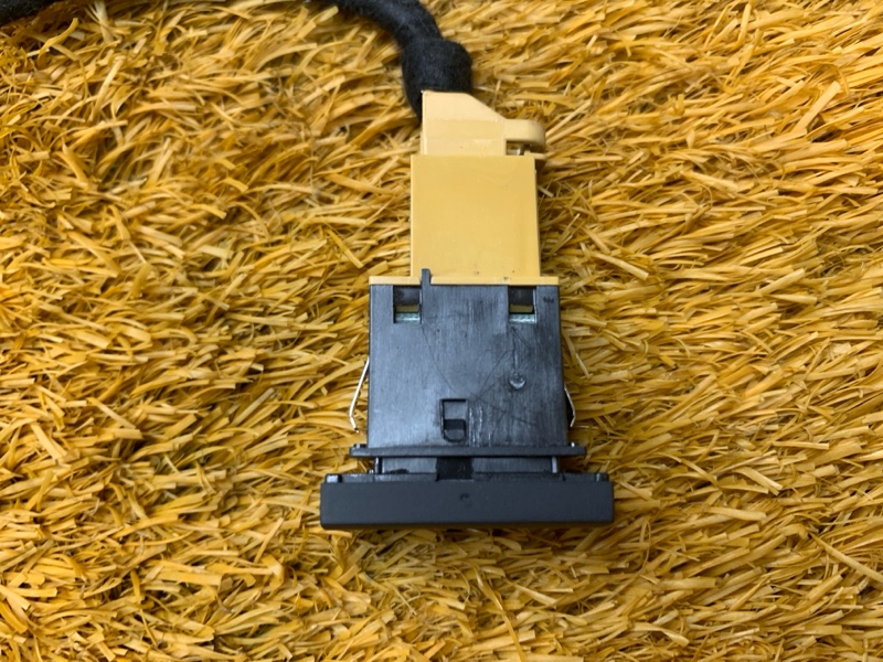 кнопка шторки, 500 рублей, Красноярск