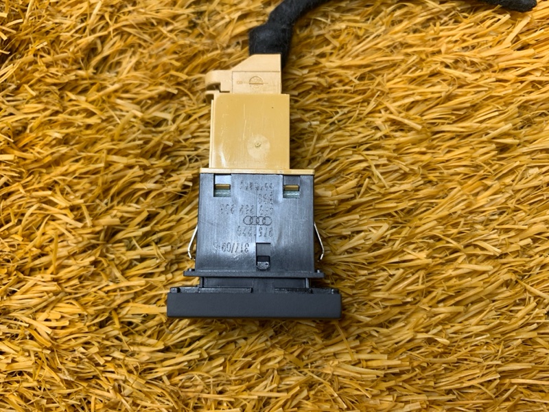 кнопка шторки, 500 рублей, Красноярск