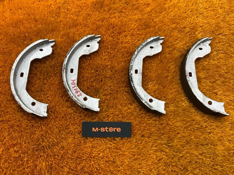 Колодки ручника, 900 рублей, Красноярск