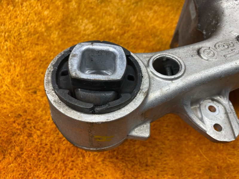 Балка поперечная (подрамник), 1000 рублей, Красноярск